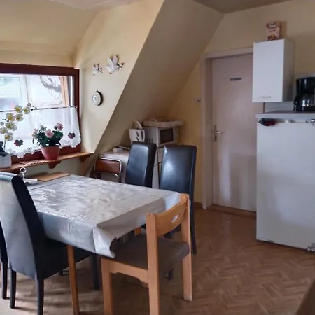 2 Alleinnutzung 6 Personen * Eschershausen